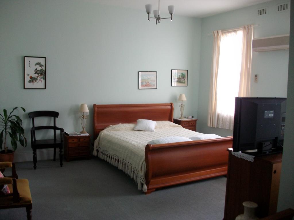 Stella'S Dromana Hotel Room photo