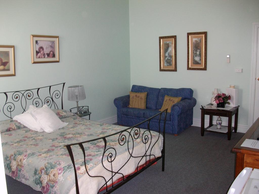 Stella'S Dromana Hotel Room photo